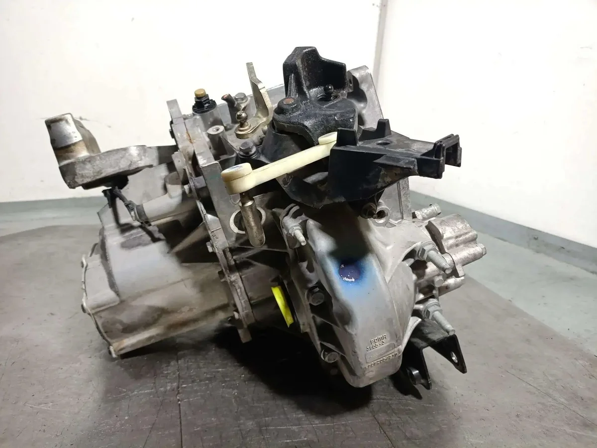 Opel Combo E 1.5 HDI Gearbox 20V261