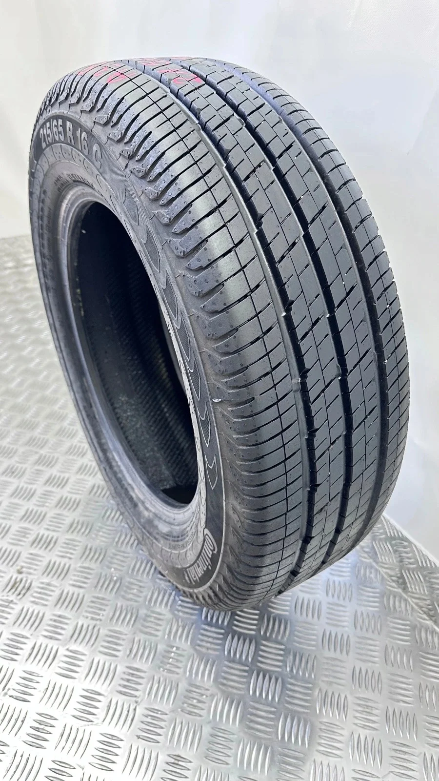 Pneu Continental Vanco 2 215/65R16C 104T Usado image 10