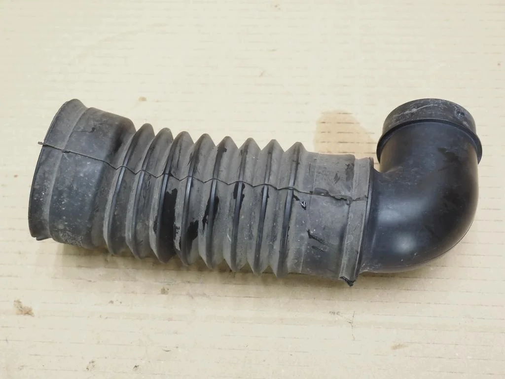 Ford Fiesta Fusion Air Intake Hose 2S61-9A673-AF