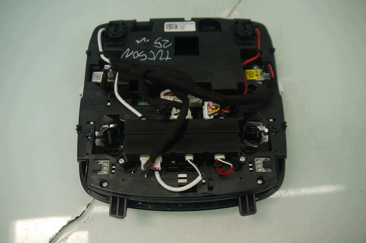 Hyundai Tucson IV NX4 Innenleuchte gebraucht image 5