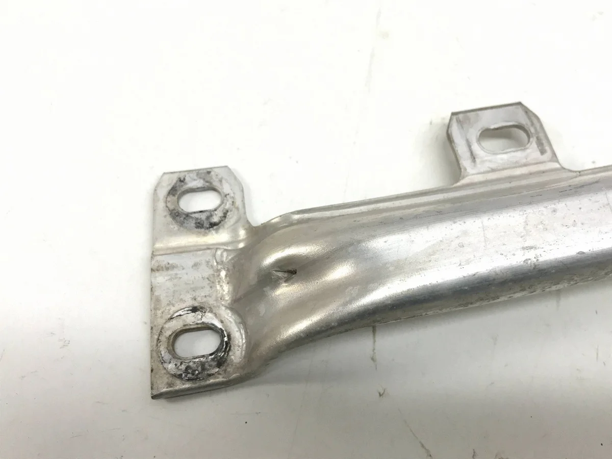 Supporto inferiore BMW 715889308 usato image 3