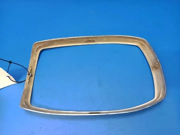 Mercedes W114 W115 Krom Ram 100710 image 5