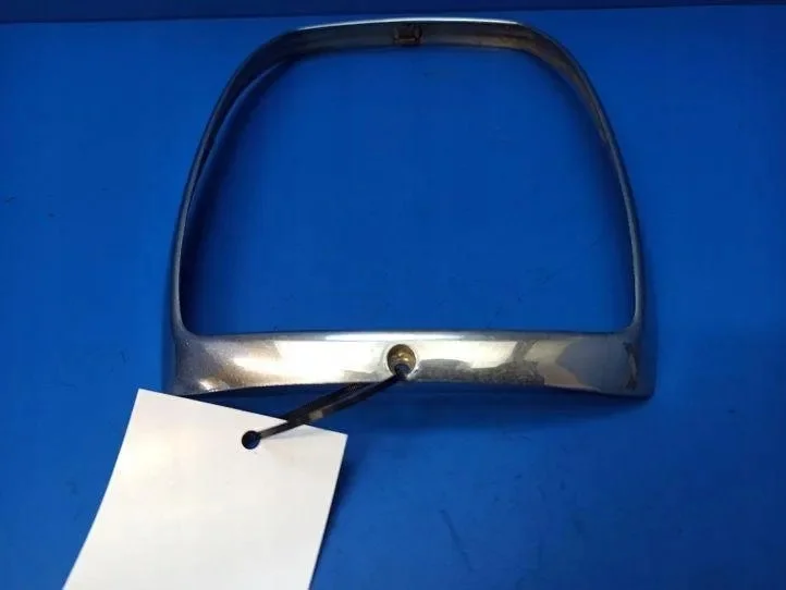 Mercedes W114 W115 Krom Ram 100710 image 6