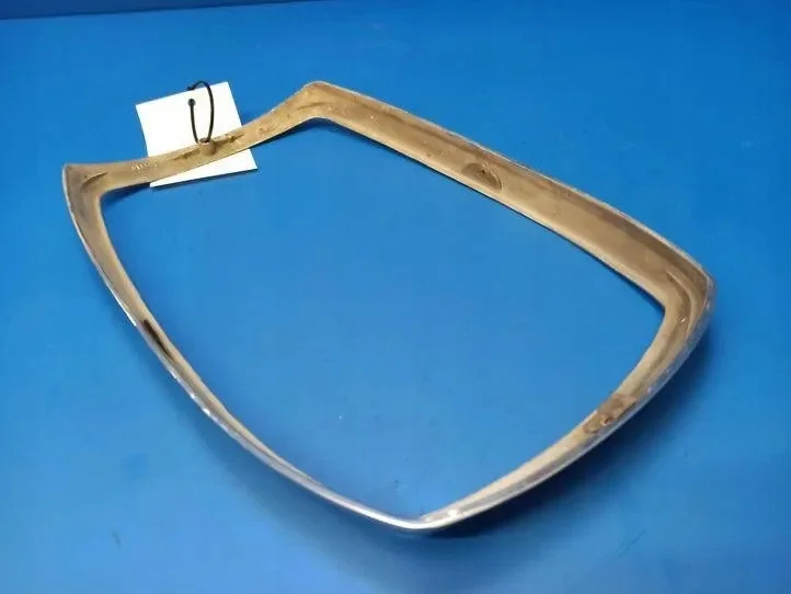 Mercedes W114 W115 Krom Ram 100710 image 9