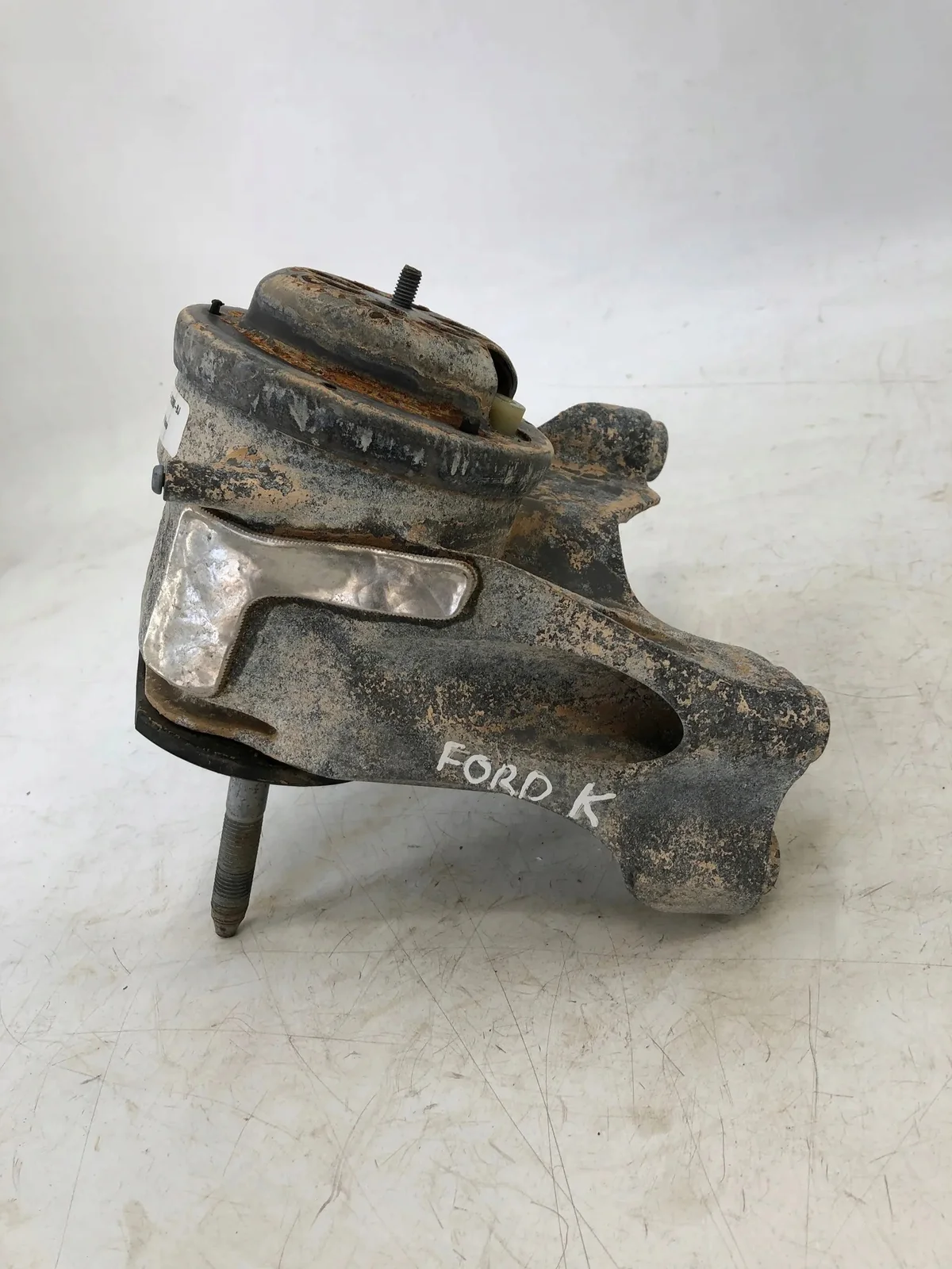 Motorfäste Ford Explorer L1M36C060BJ