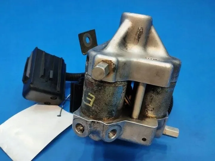 Rolls-Royce Silver Spur ABS Control Module 0265200030 image 10