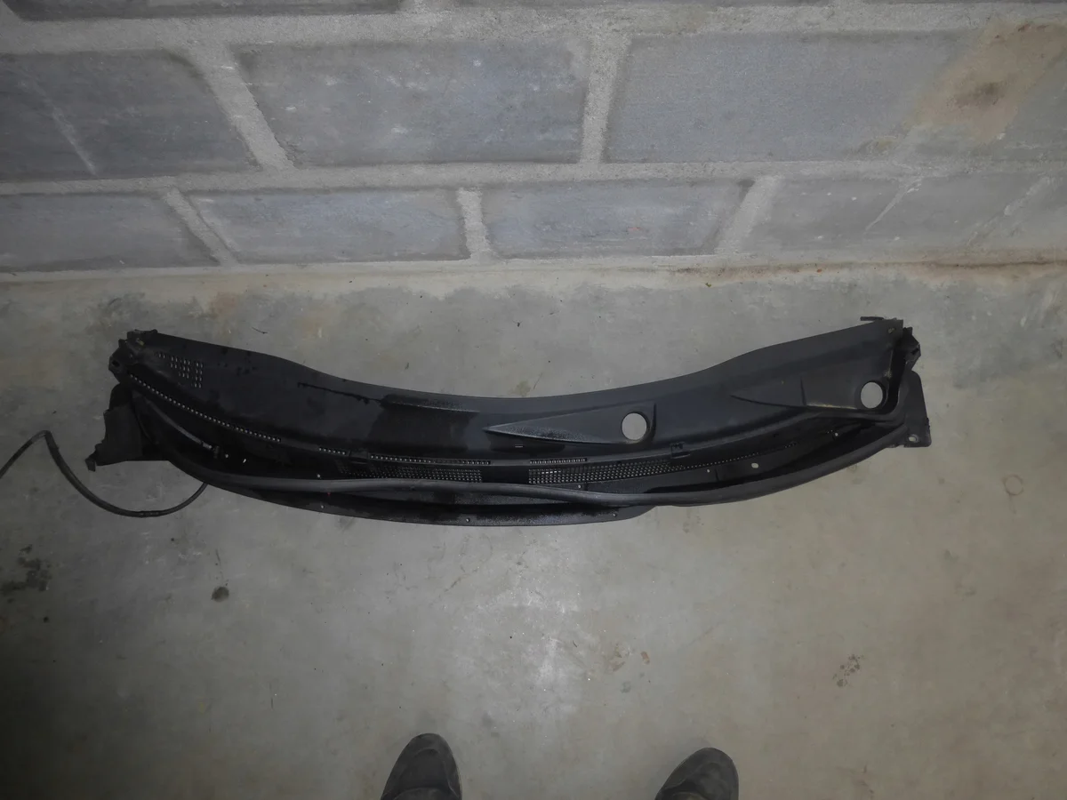 Nissan Micra K13 Windabweiser Verkleidung gebraucht