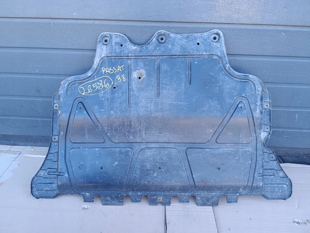 VW Passat B8 Cache sous moteur 5Q0825236 image 2