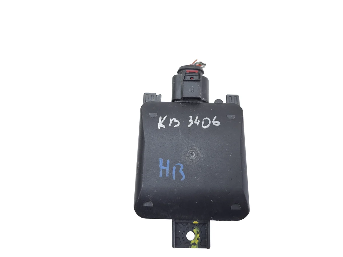 Tutka Skoda Karoq (NU7) 2Q0907686B