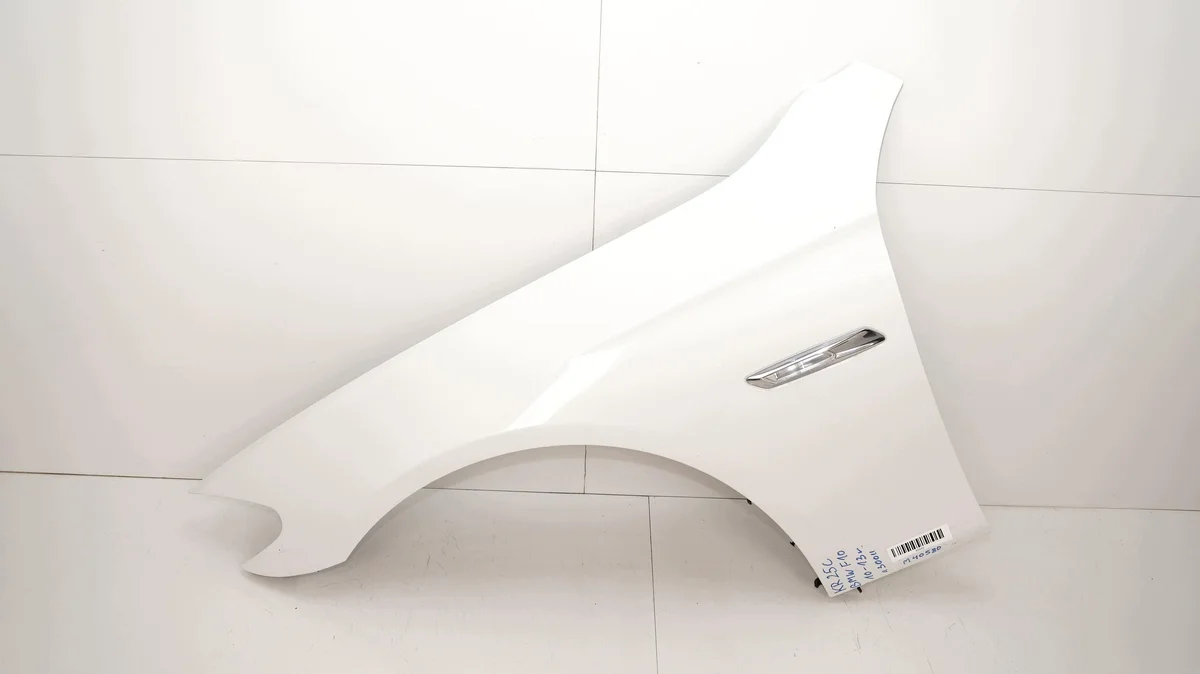 Para-lama Esquerdo Dianteiro BMW F10 10-13r