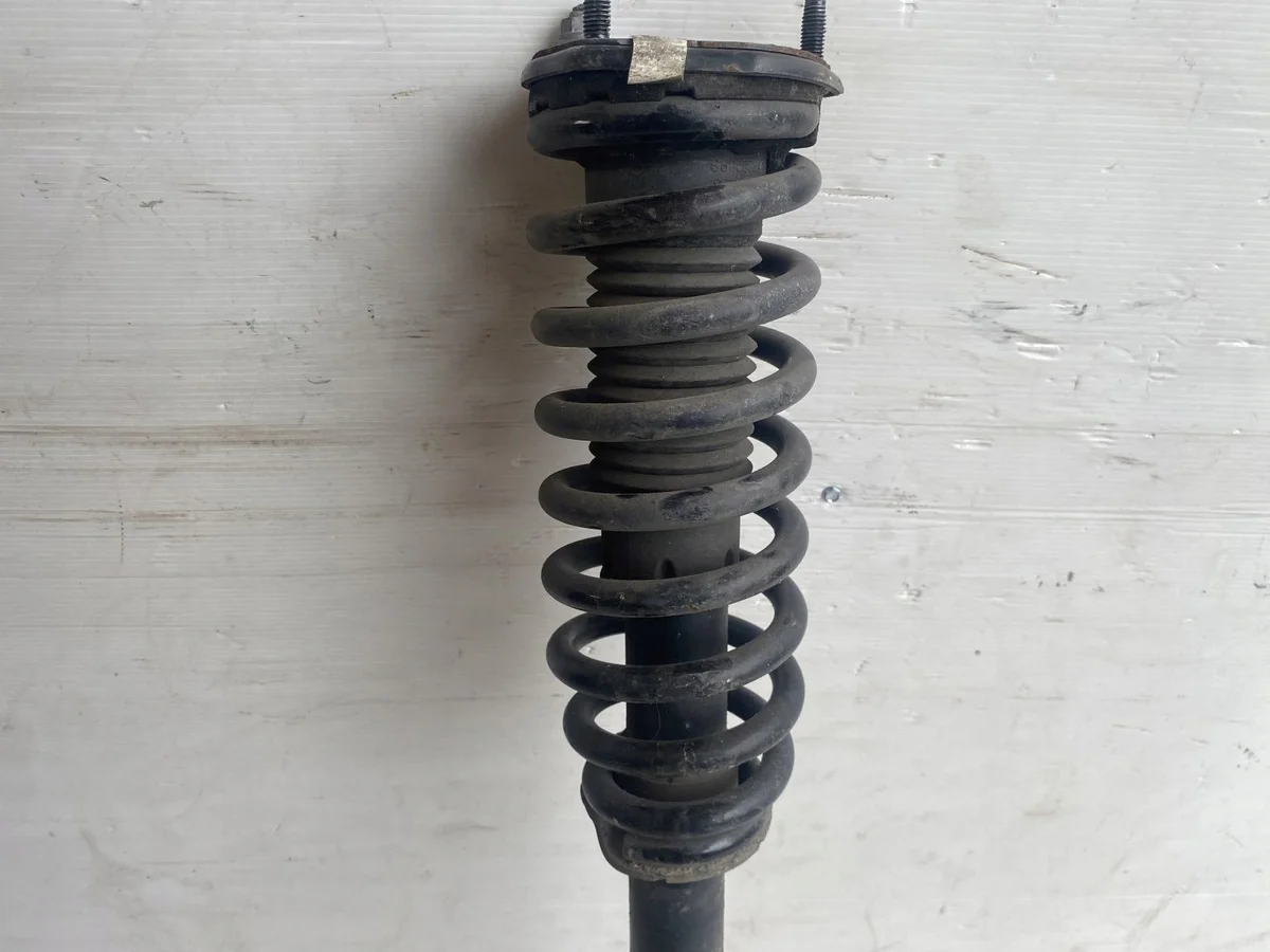 Mercedes ML W166 Front Shock Absorber Left Right image 4
