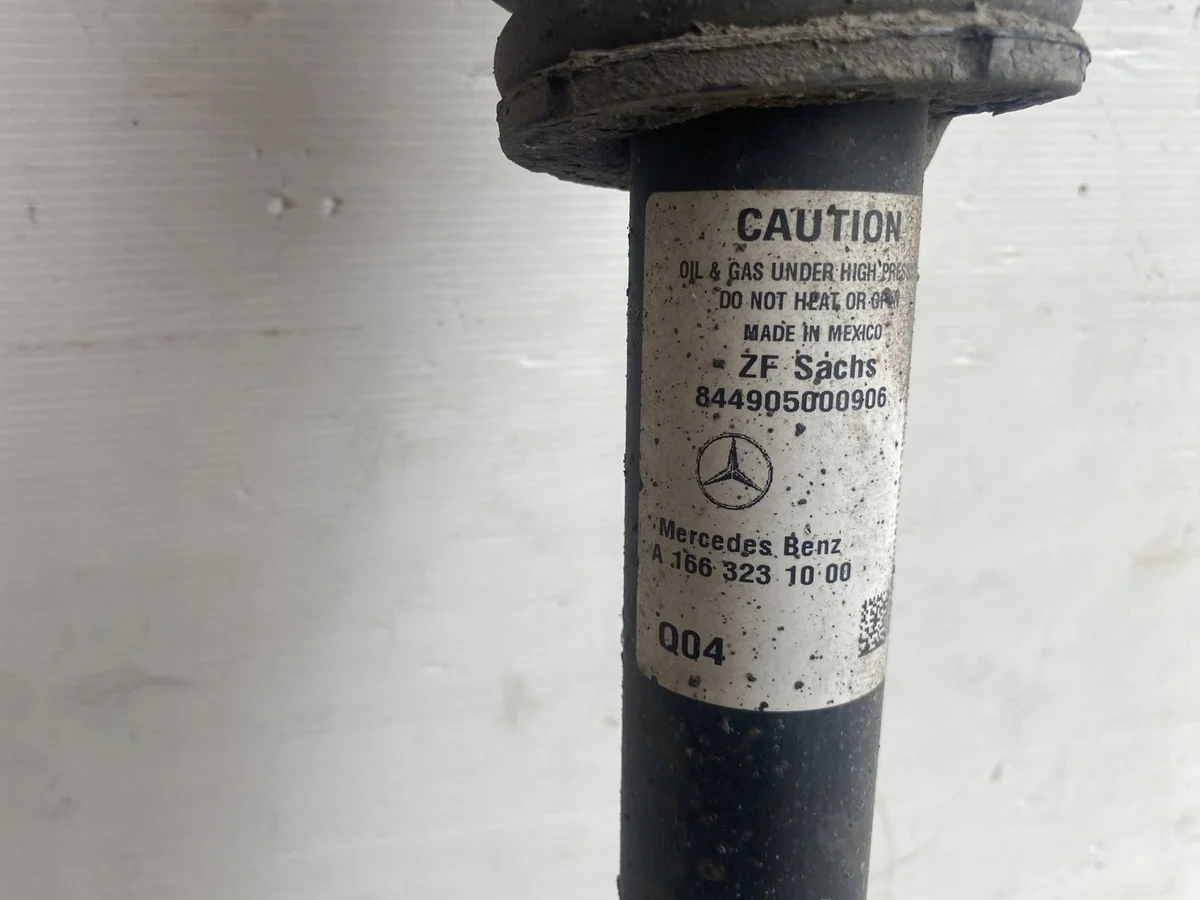 Mercedes ML W166 Front Shock Absorber Left Right image 10