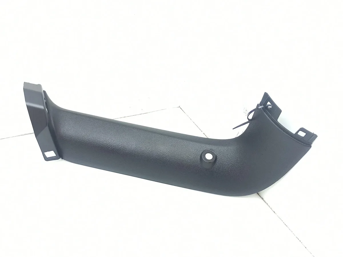BMW X1 E84 Trunk Lid Trim 2990127 image 4