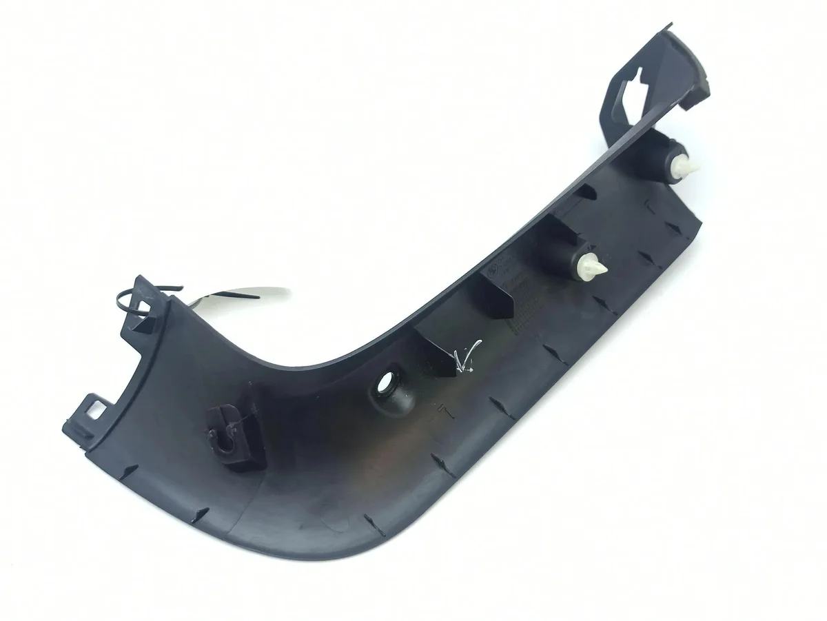 BMW X1 E84 Trunk Lid Trim 2990127 image 6