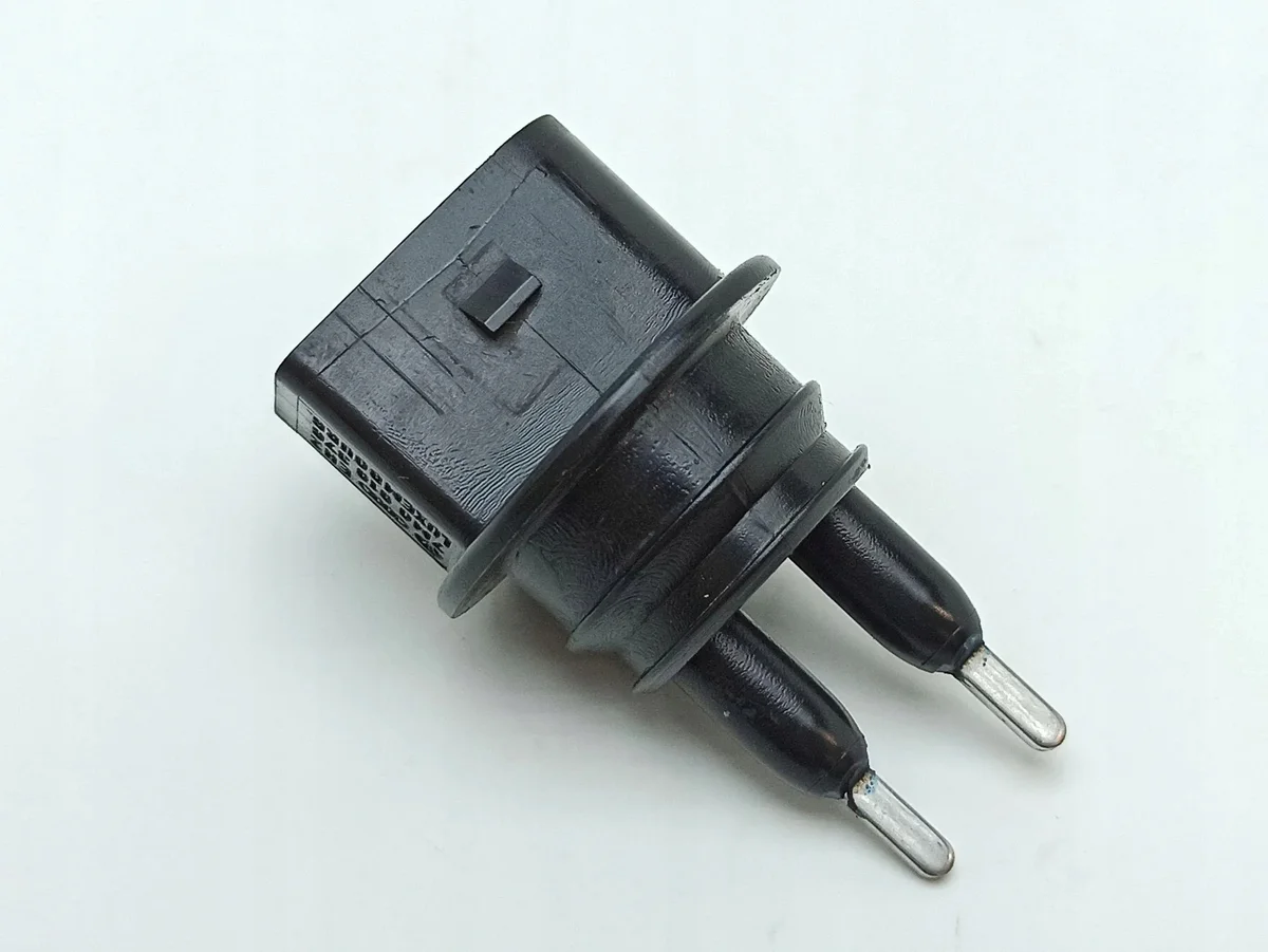 Washer Fluid Level Sensor Audi A6 7M0919376 image 10