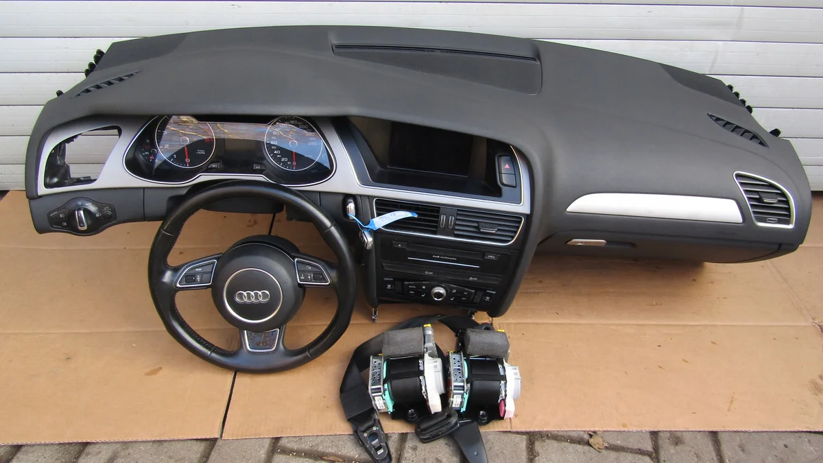 Audi A4 B8 LIFT Dashboard Console Compleet
