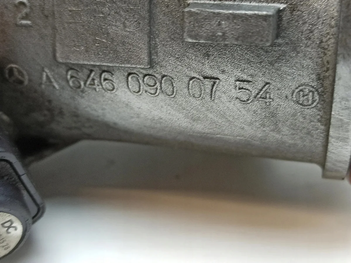 EGR-rör Mercedes W204 2.2 CDI A6460900754 image 10