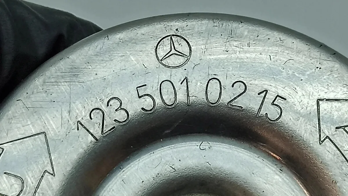 Motorraum Teil Mercedes-Benz SL (R107) 1235010215 image 9