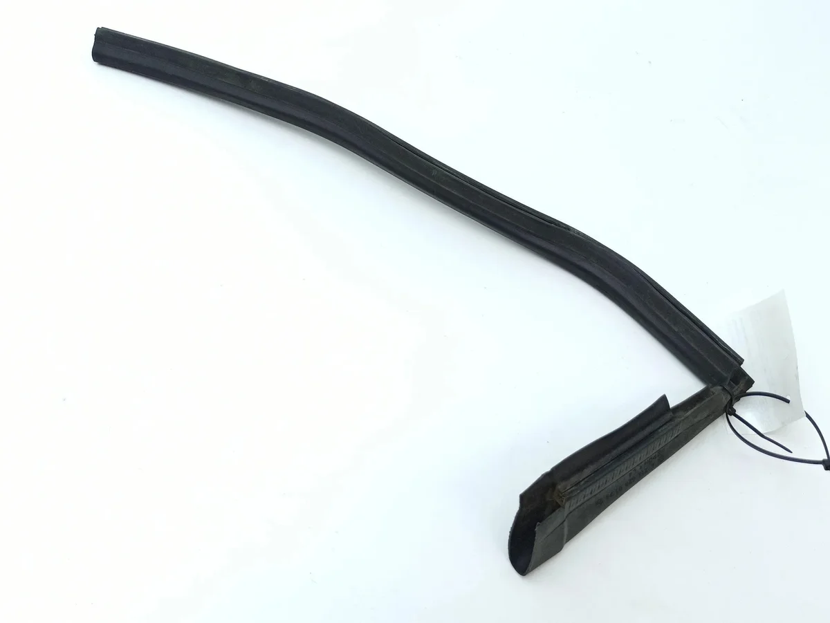 Joint de capot Mercedes E W212 A2126280198 image 7