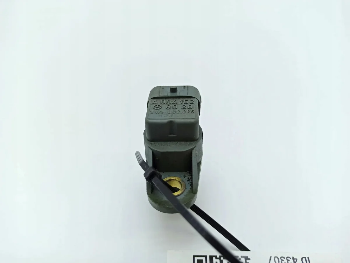 Mersu Jakoputken Asentoanturi A0041536028