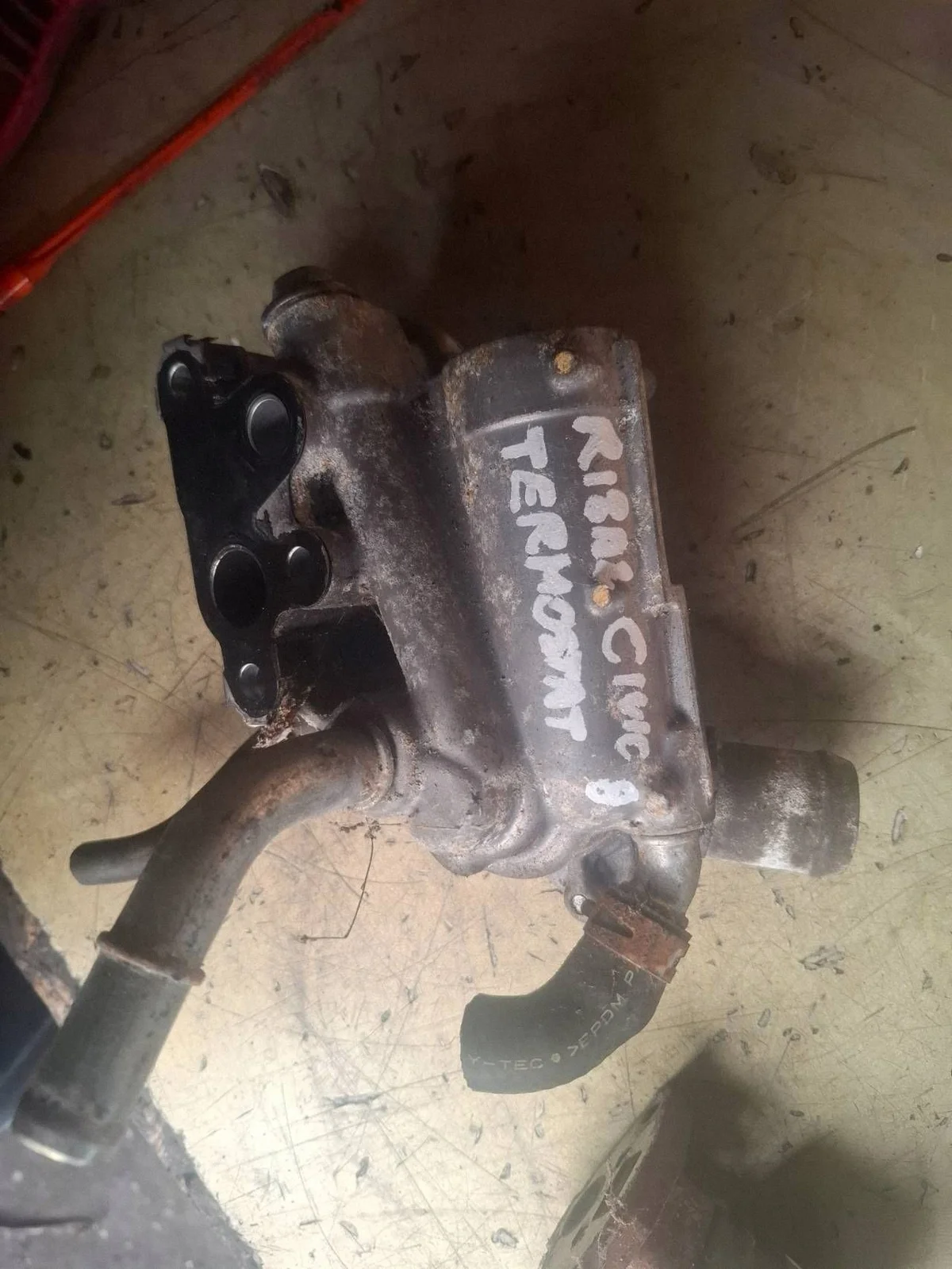 Termostaatin kotelo Honda Civic VII R18A2