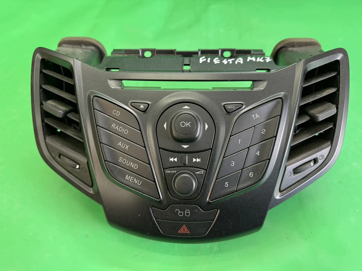 Panneau commande radio Ford Fiesta MK7
