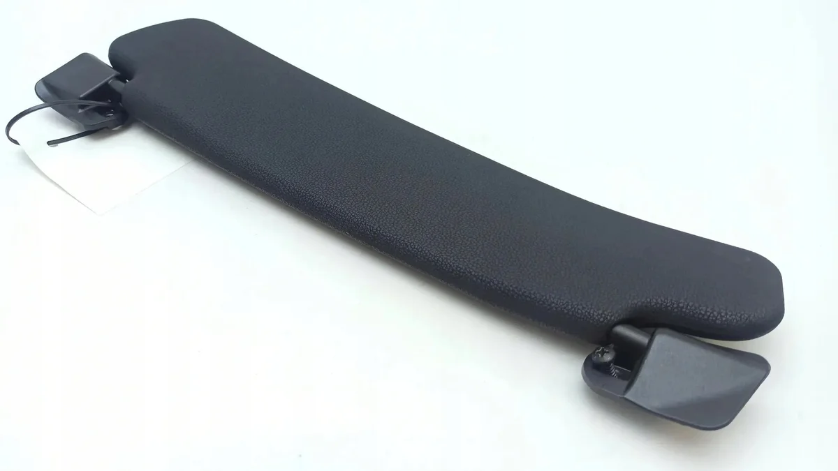 BMW Z4 E85 E86 Sun Visor Right Used image 4