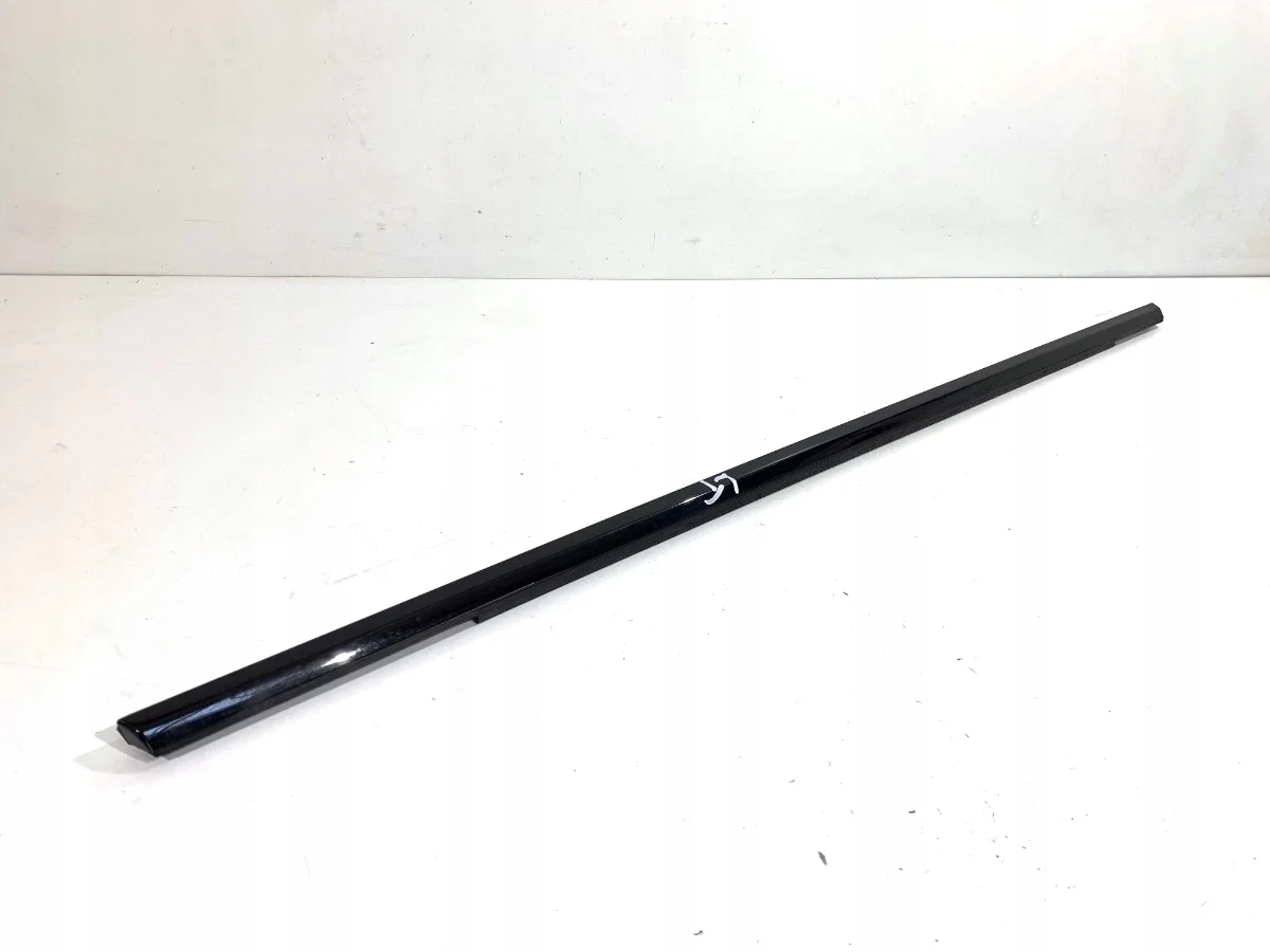 Lijst L-R Audi A6 C8 RS6 Links Achter Gebruikt
