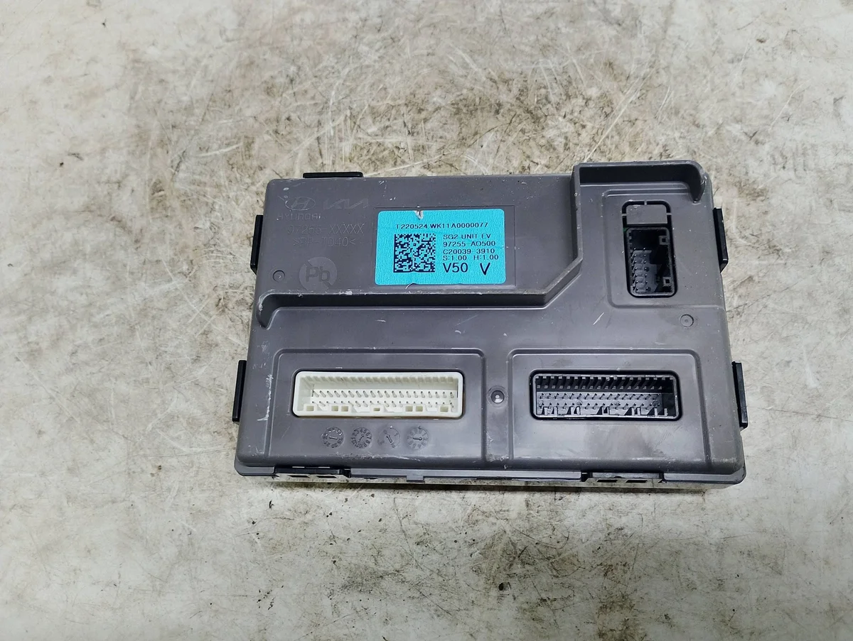 Kia Control Module 97255-AO500 Used