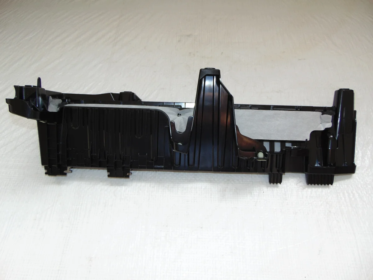 BMW X6 G06 M60 Soporte Maletero Derecho Usado image 3