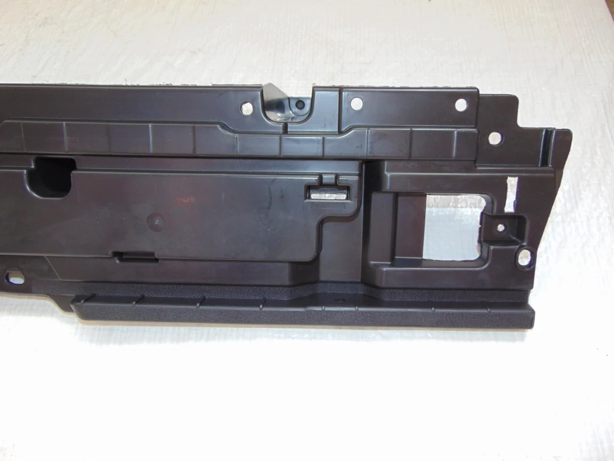 BMW X6 G06 M60 Supporto Bagagliaio Sinistro OEM 7470947