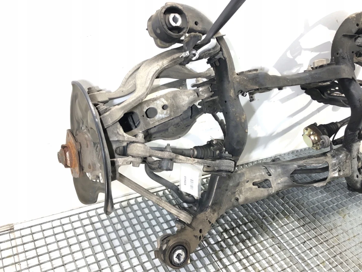Viga Traseira Audi A6 C8 RS6 Kombi Usada