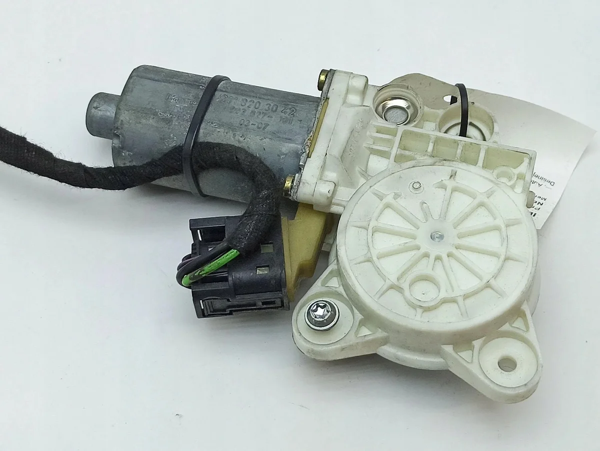 Mercedes W211 Window Motor Right Front 2118203042