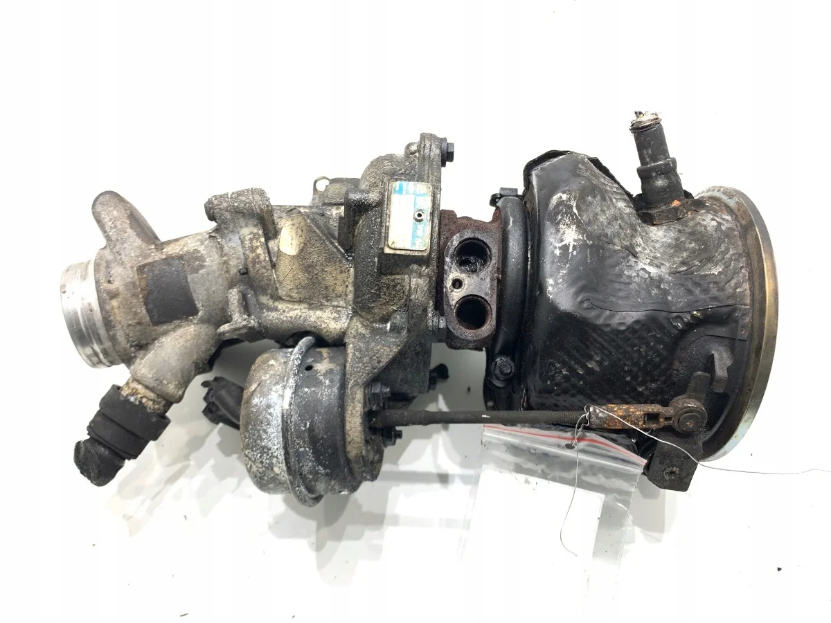 Turbo för Audi A6 C8 RS6 LORK-385-1000016461