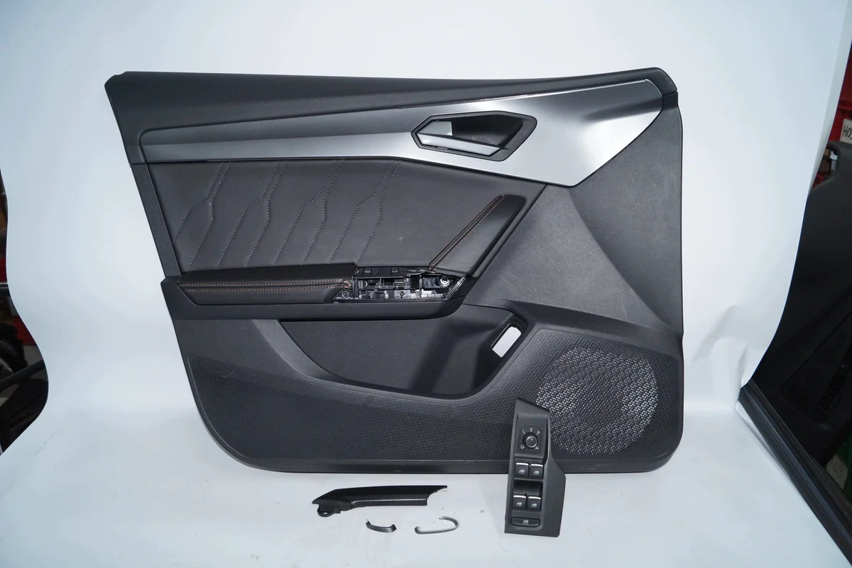 Cupra Formentor Driver Side Trim LED image 4
