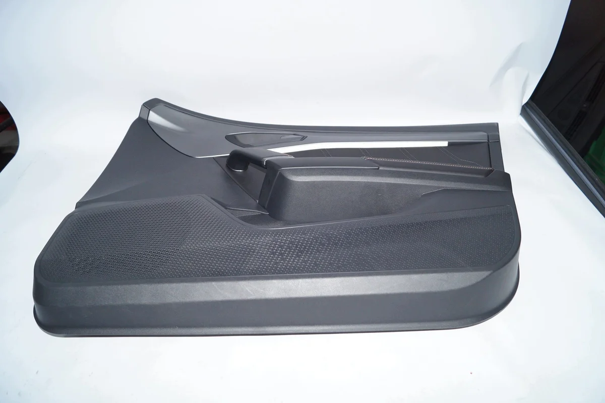 CUPRA Formentor VZ Panel Lateral Derecho LED image 4