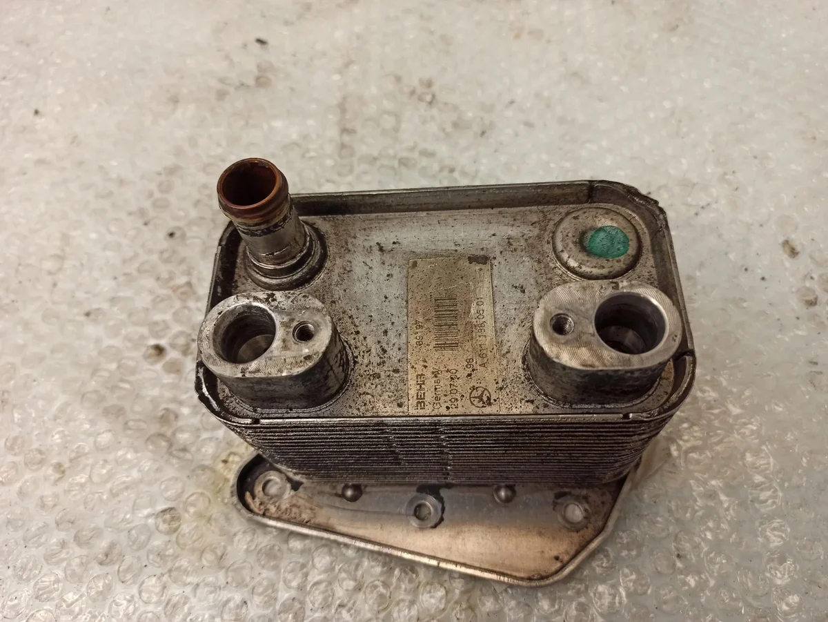 MERCEDES-BENZ C W203 Ölfilterhalter A6111880501