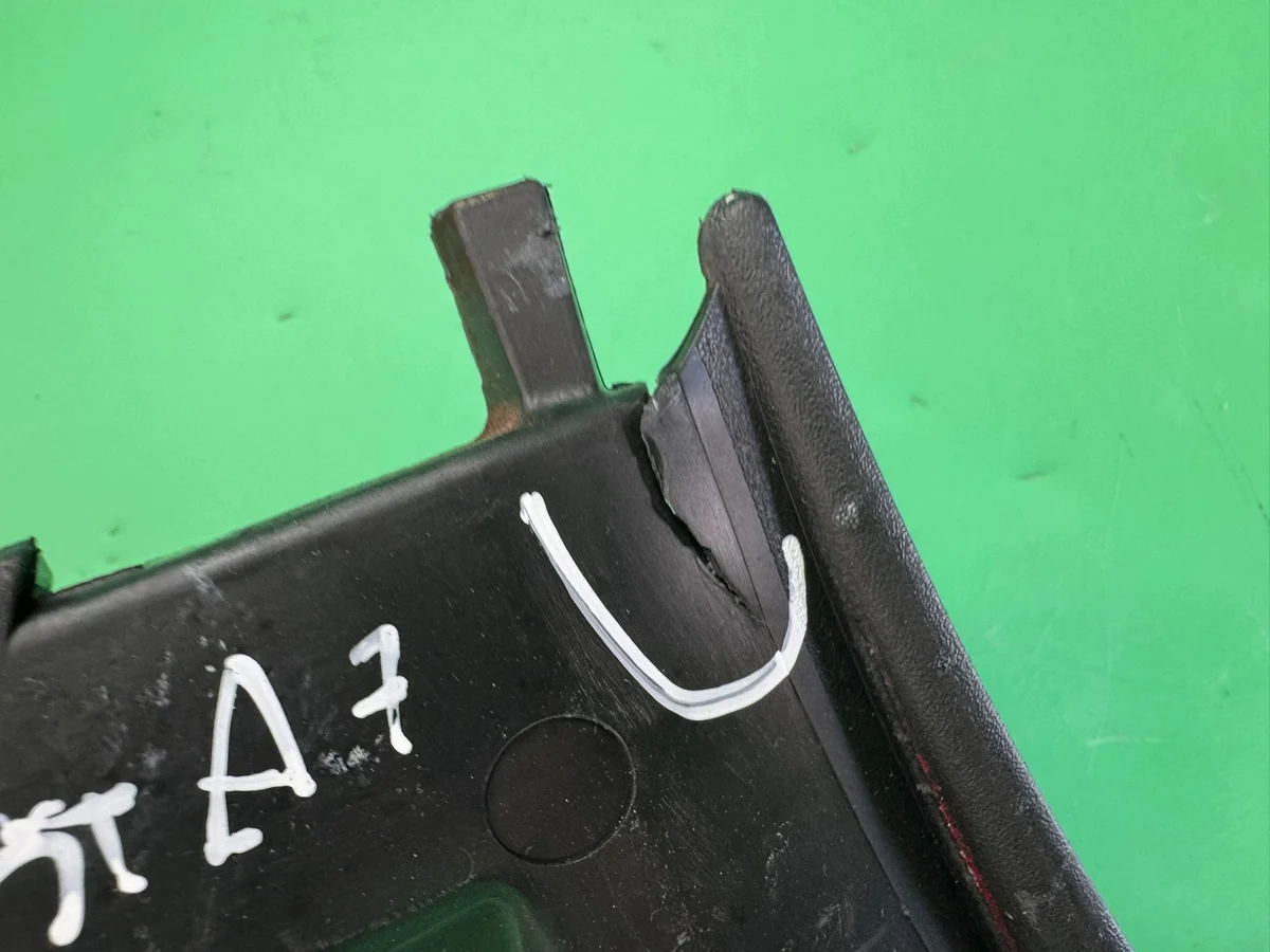 Ford Fiesta MK7 Rear Bumper Bracket Right image 7