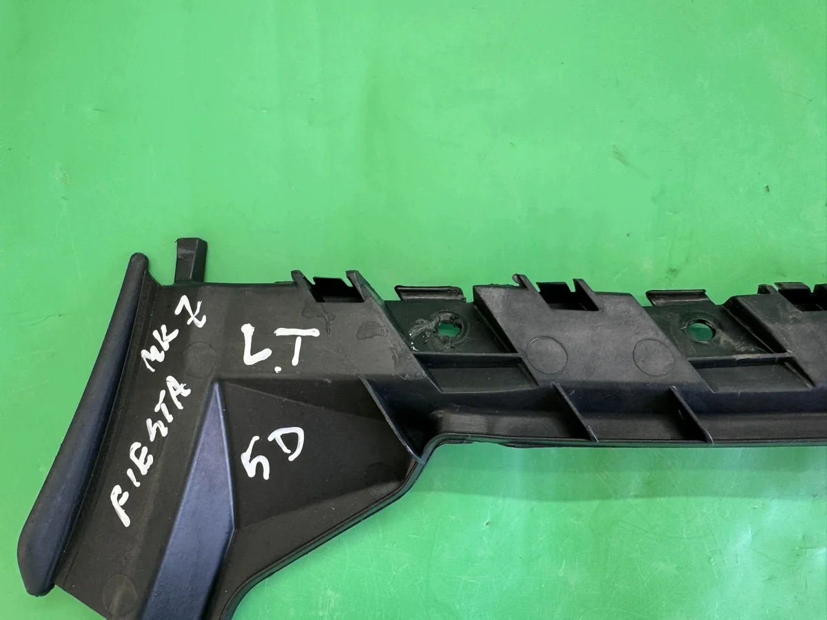 Linker achterbumper Ford Fiesta MK7 8A61-17A882-A image 4