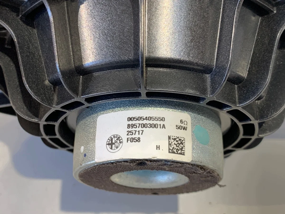Luidsprekers Alfa Romeo Giulia Gebruikt image 5