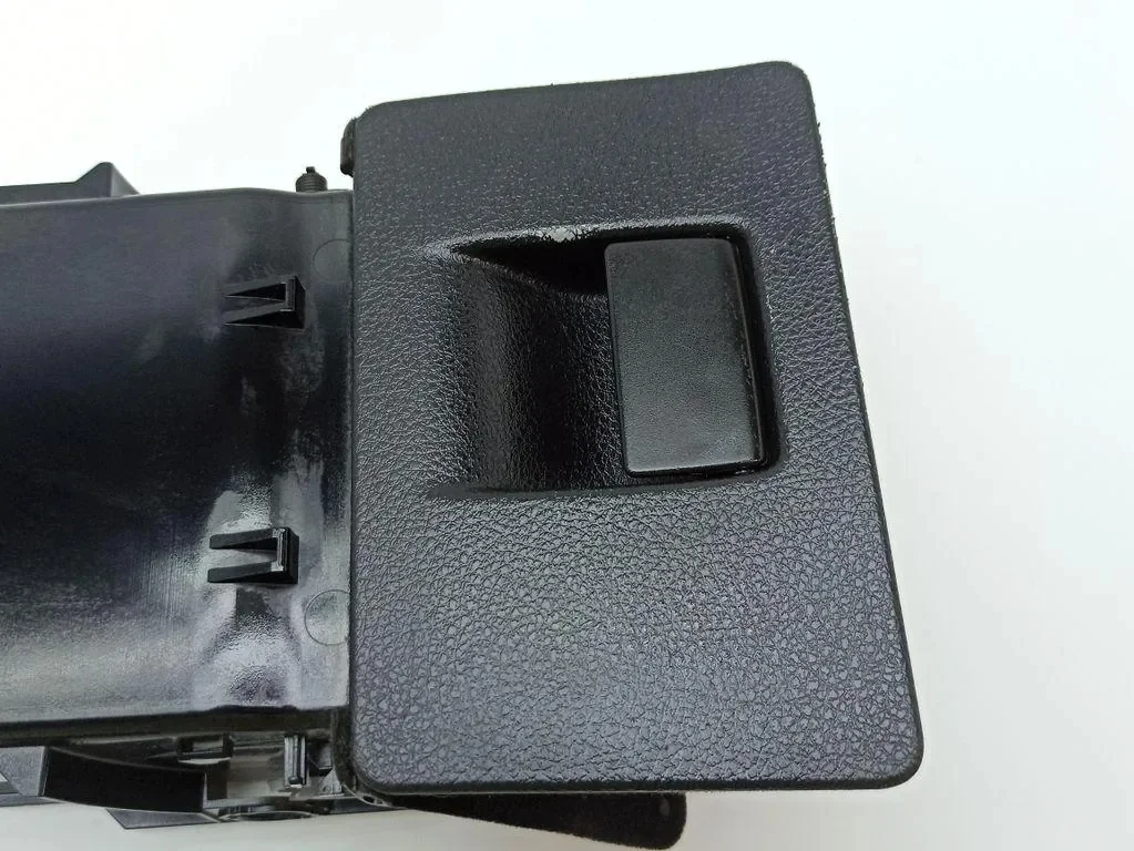 BMW OE 9199128 Porta-objetos Console Condutor image 3