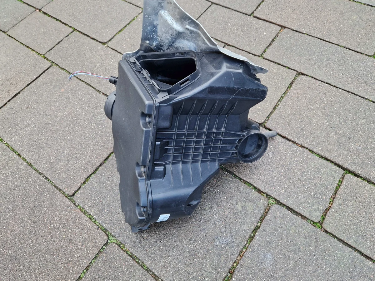 Audi A5 8T Luftfilterhus Flödesmätare image 5