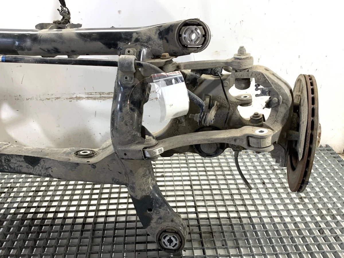 Viga Trasera Alfa Romeo Giulia Usada image 7