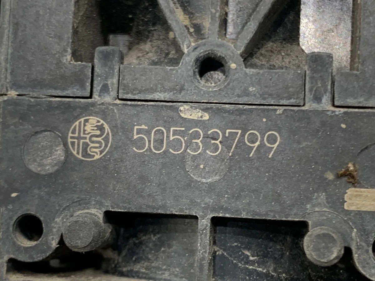 Vesirunko Alfa Romeo Giulia 2.0 280KM image 4