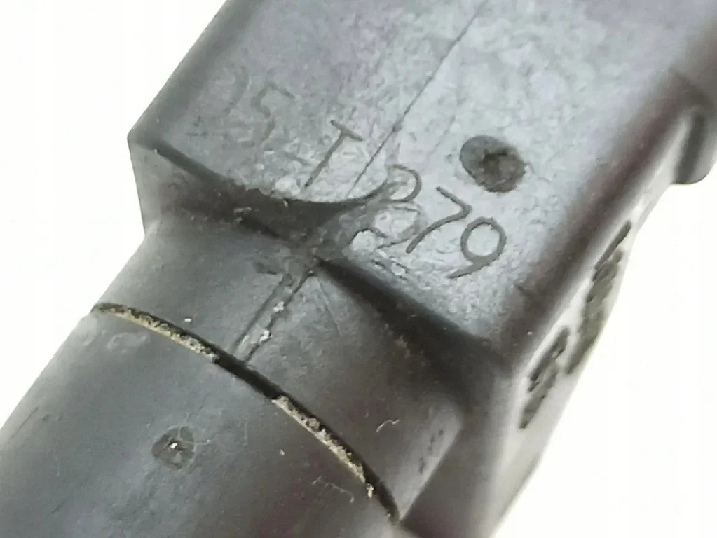 Mercedes-Benz R W251 Sensor de Virabrequim A0041538728 image 10