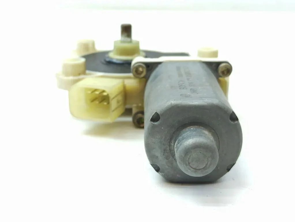 Mercedes E-Class 2004 Front Door Window Regulator