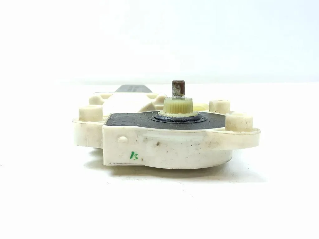 Mercedes E-Class 2004 Front Door Window Regulator image 5