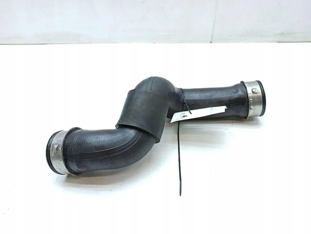 Intercooler slang MERCEDES-BENZ C W203 A2035281782