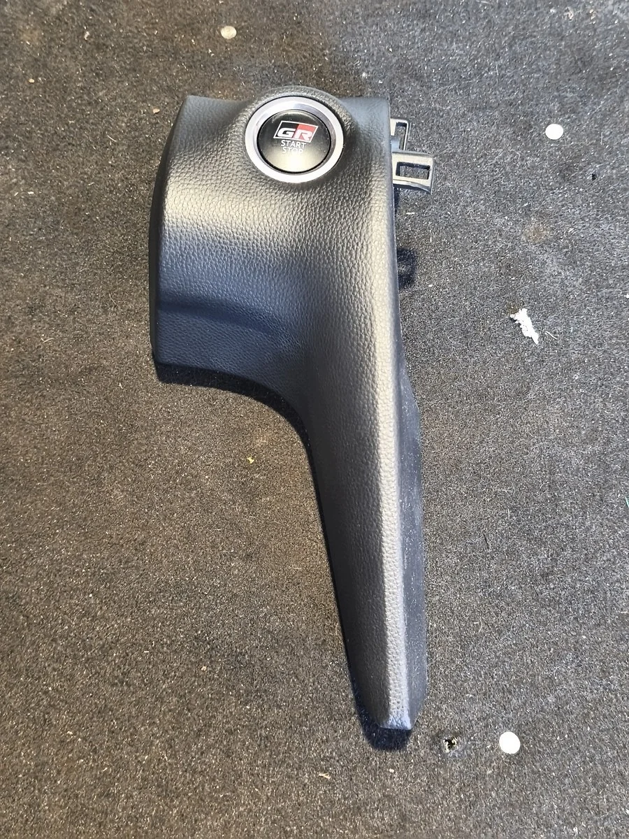 Toyota Yaris Cross Cache Bouton Start/Stop GR