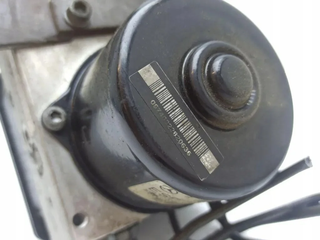 Mercedes-Benz ABS ESP Control Module A0325459132 image 5